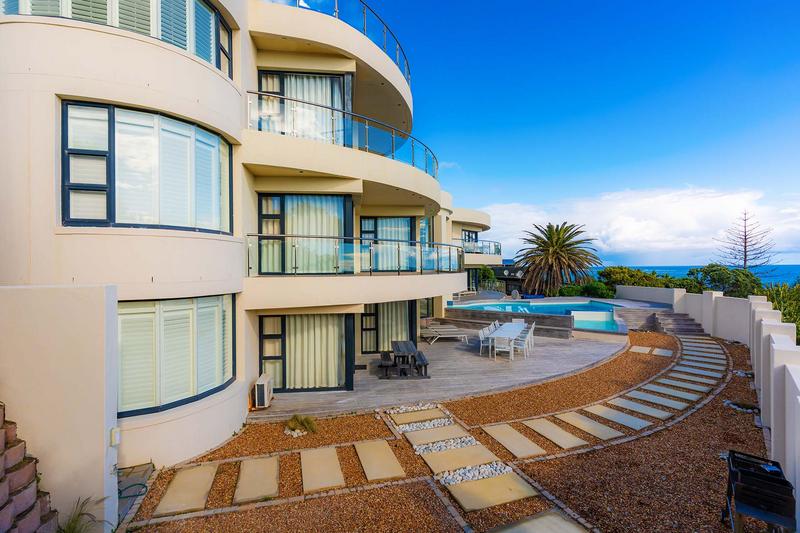 7 Bedroom Property for Sale in Llandudno Western Cape